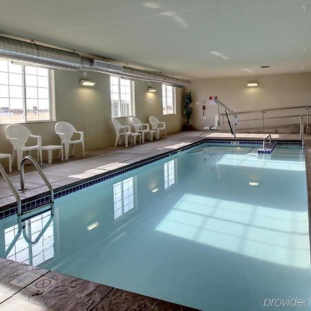 Cobblestone Hotel - Wayne Екстер'єр фото
